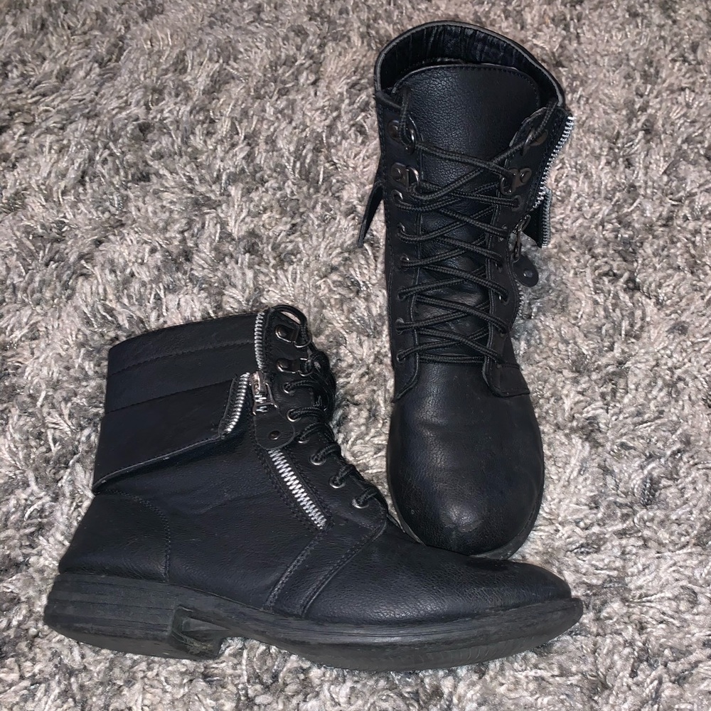 Black boots